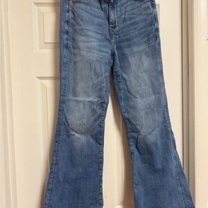 American Eagle Super High Rise Flare Jeans Size 10 SHORT